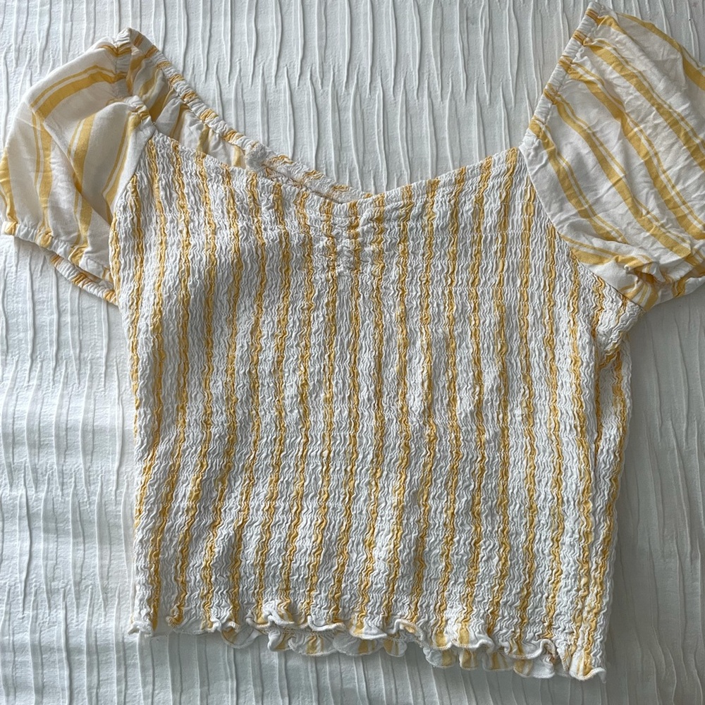 Hollister smocked top